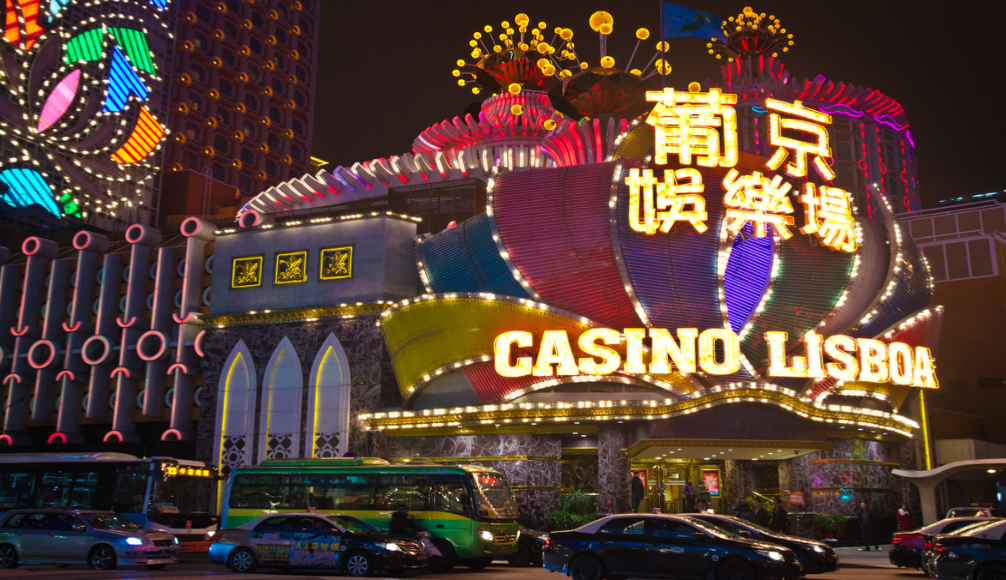 What is the gambling age in Hong Kong